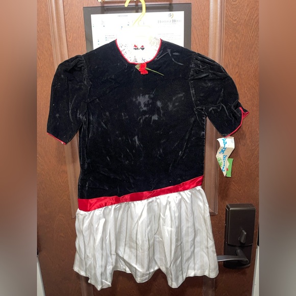 Elm Hill Other - NWT Vintage Girls Black and White Dress with Red Accents Elm Hill Size 10